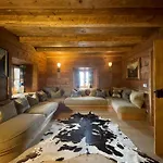 Homestay Luxury Cortina