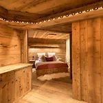 Homestay Luxury Cortina *