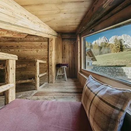 Luxury Cortina منزل للإقامة كورتينا دامبيتزو