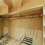 Rum i privatbostad Luxury Cortina *