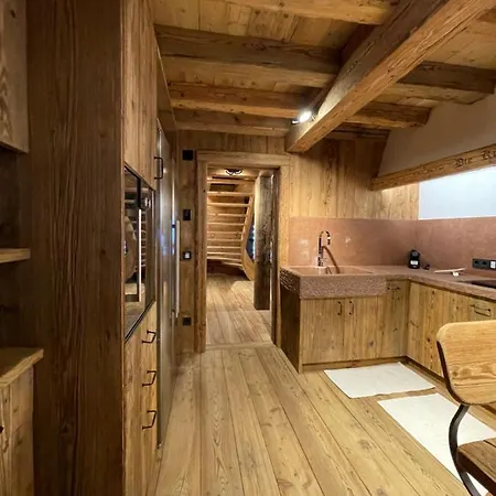 Luxury Cortina كورتينا دامبيتزو