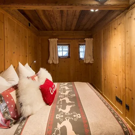 Luxury Cortina كورتينا دامبيتزو